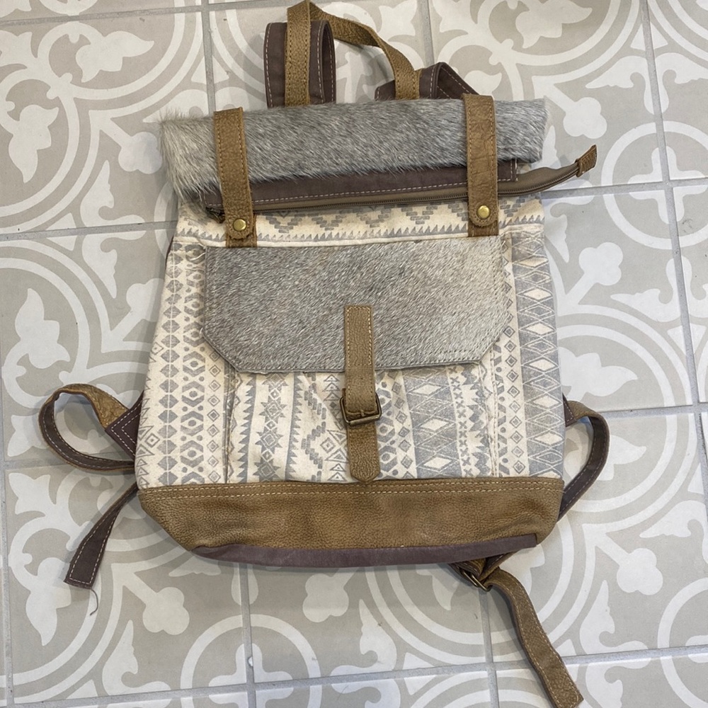 Myra backpack